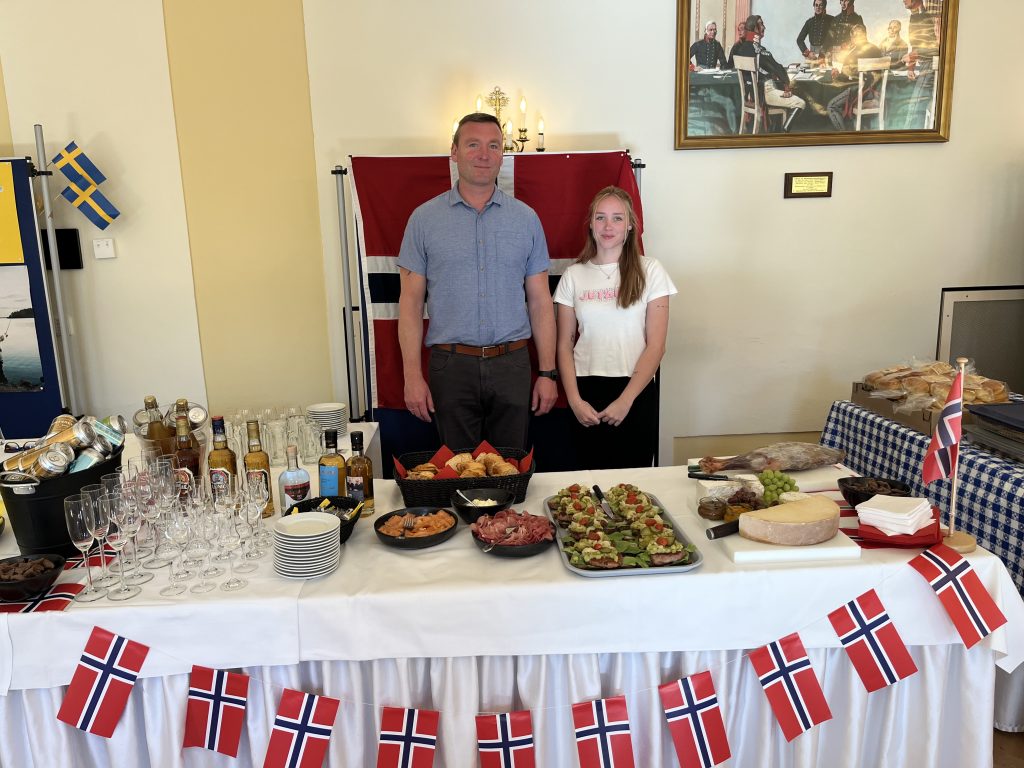 Norske produkter serveres på Den Norske Ambassaden i Berlin